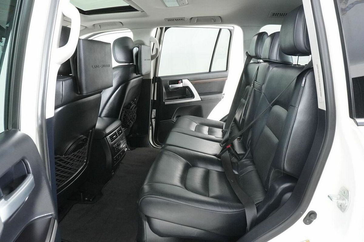 2017 Toyota Landcruiser Sahara (4x4) VDJ200R MY16