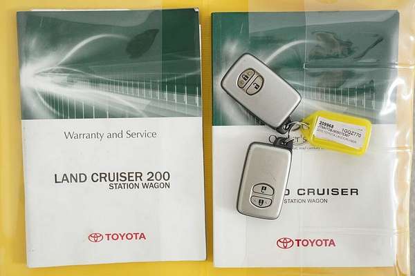 2010 Toyota Landcruiser GXL (4x4) UZJ200R 09 Upgrade