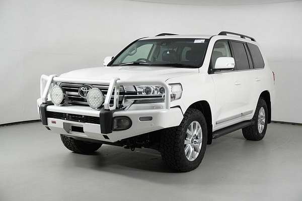 2017 Toyota Landcruiser Sahara (4x4) VDJ200R MY16