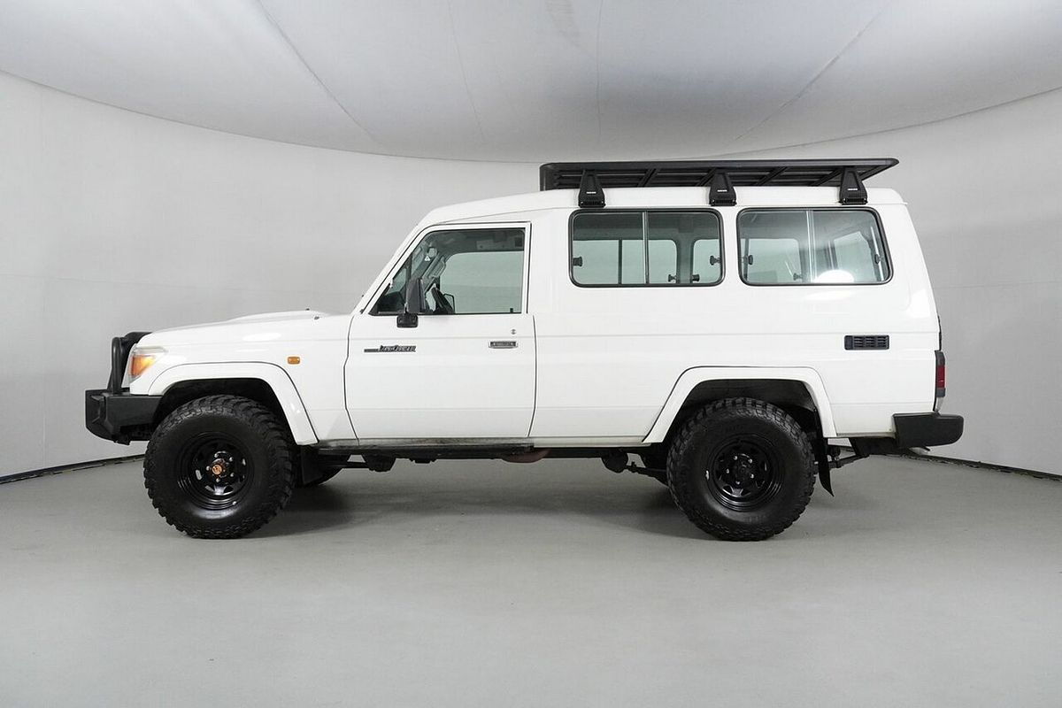 2016 Toyota Landcruiser Workmate (4x4) 2 Seat VDJ78R MY12 Update