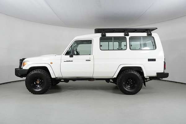 2016 Toyota Landcruiser Workmate (4x4) 2 Seat VDJ78R MY12 Update
