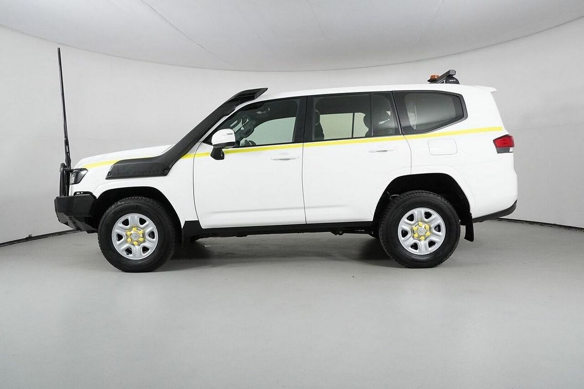 2023 Toyota Landcruiser LC300 GX (4x4) FJA300R