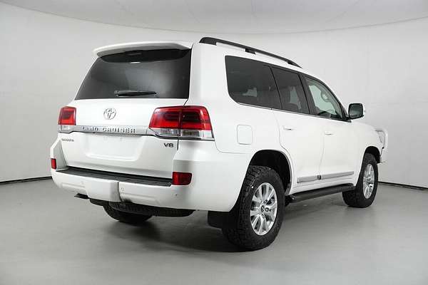 2017 Toyota Landcruiser Sahara (4x4) VDJ200R MY16
