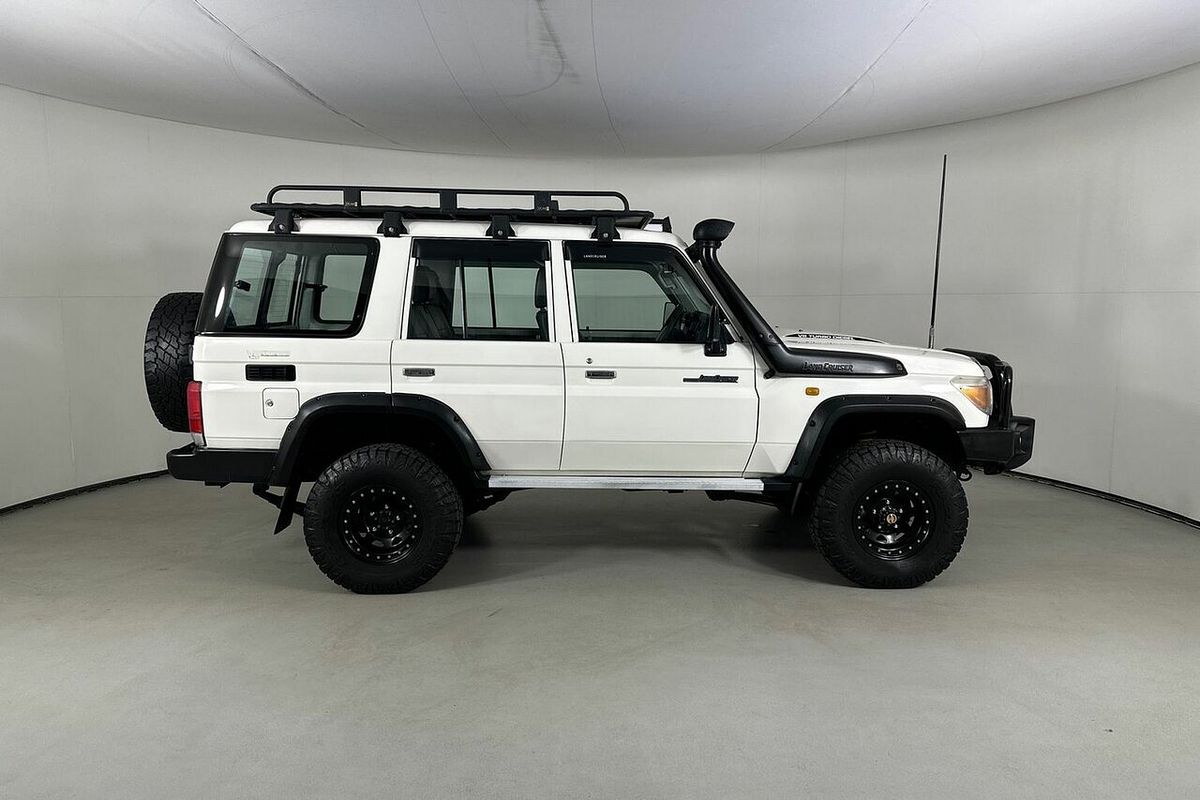 2012 Toyota Landcruiser Workmate (4x4) VDJ76R 09 Upgrade
