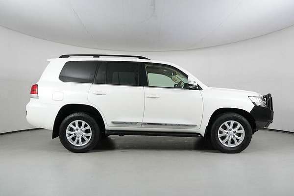 2016 Toyota Landcruiser Sahara (4x4) VDJ200R MY16