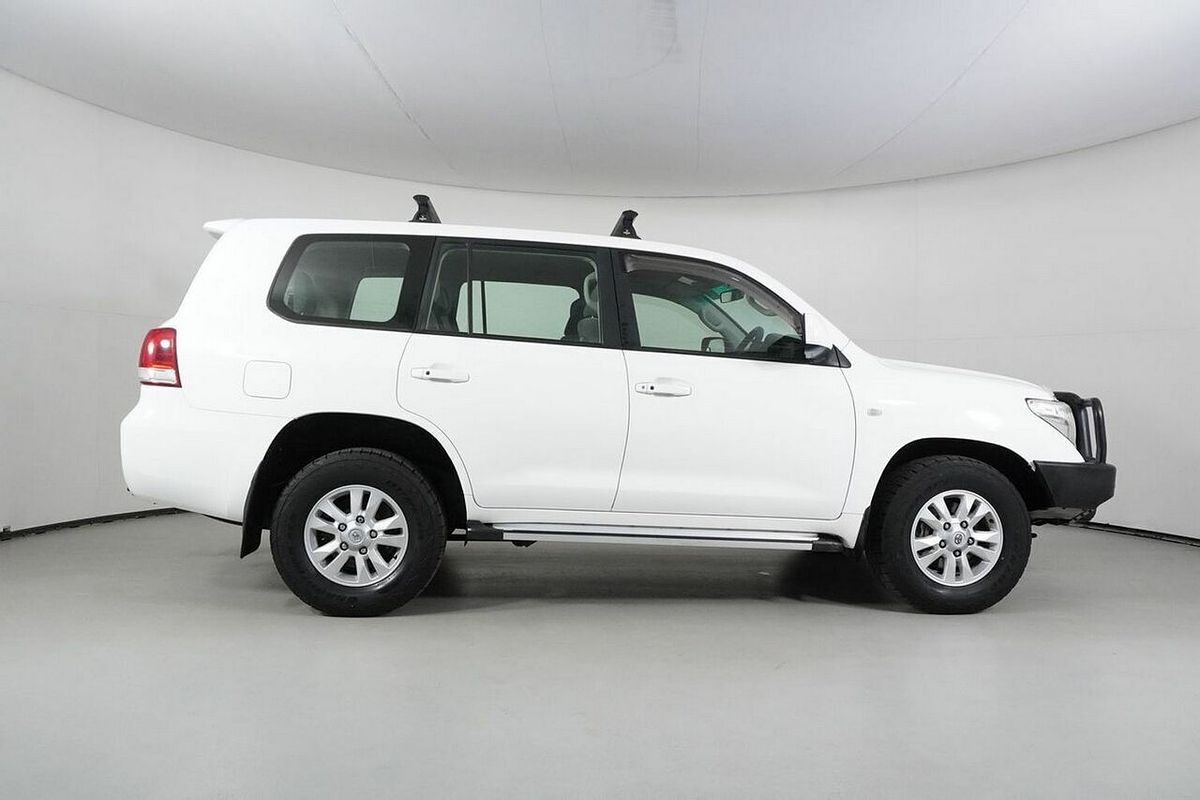 2010 Toyota Landcruiser GXL (4x4) UZJ200R 09 Upgrade
