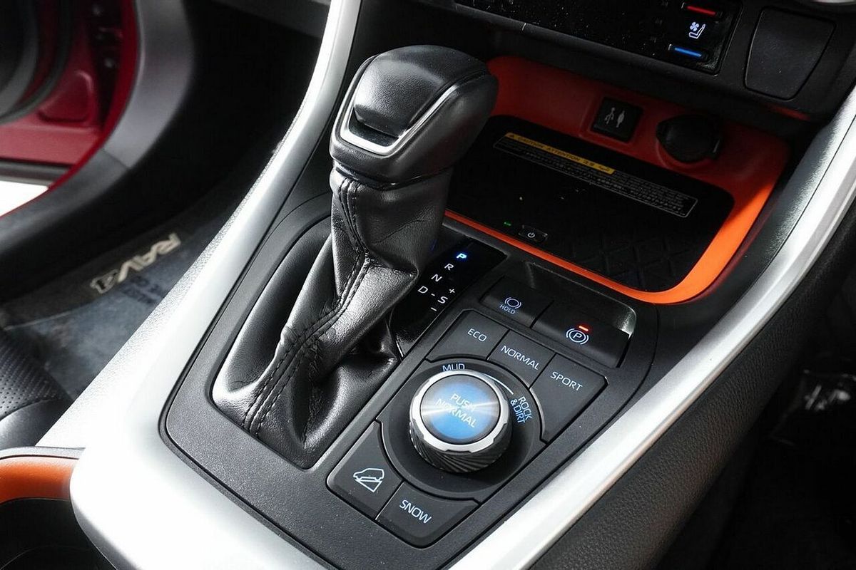 2019 Toyota RAV4 Edge (AWD) Axaa54R