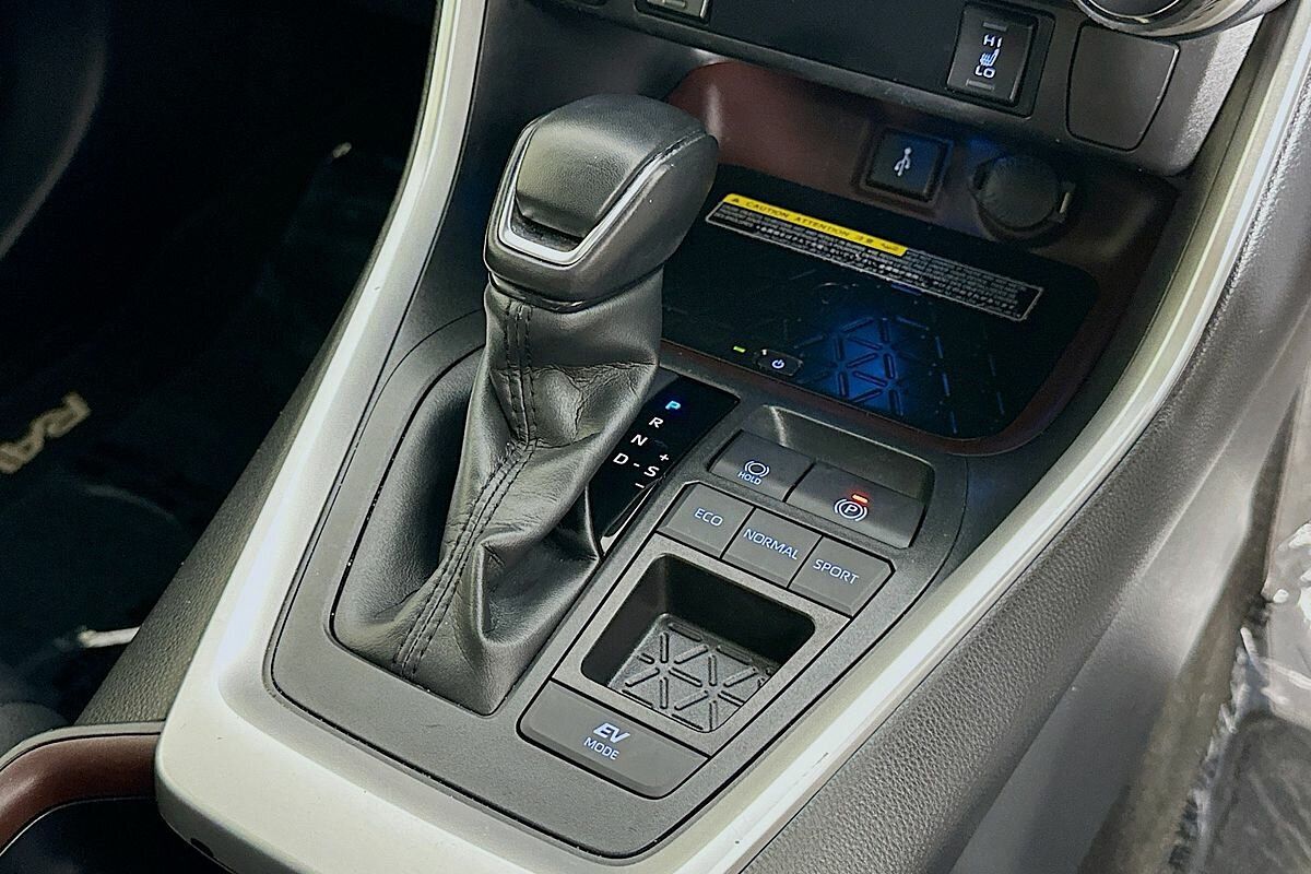 2021 Toyota RAV4 Cruiser (2WD) Hybrid Axah52R