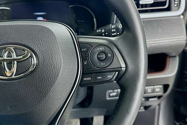 2021 Toyota RAV4 Cruiser (2WD) Hybrid Axah52R