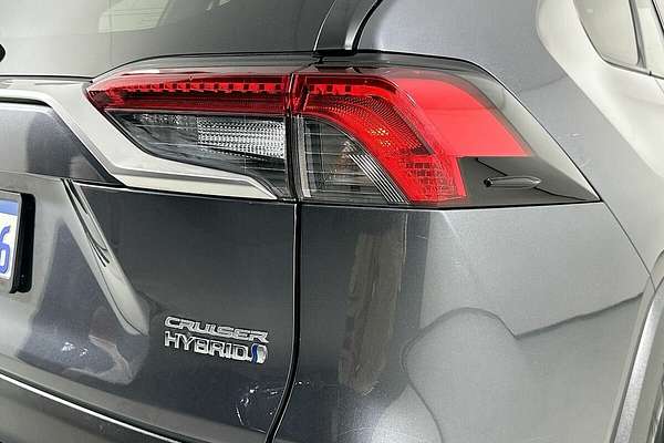 2021 Toyota RAV4 Cruiser (2WD) Hybrid Axah52R