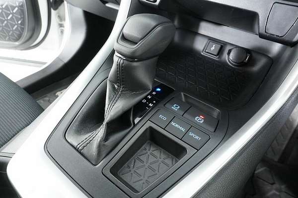 2020 Toyota RAV4 GX (2WD) NAV Mxaa52R