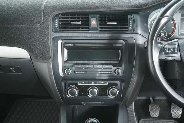 2014 Volkswagen Jetta 118 TSI 1KM MY13.5
