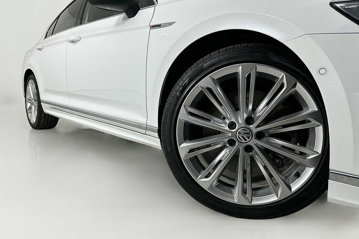 2017 Volkswagen Passat 206TSI R-Line 3C MY18