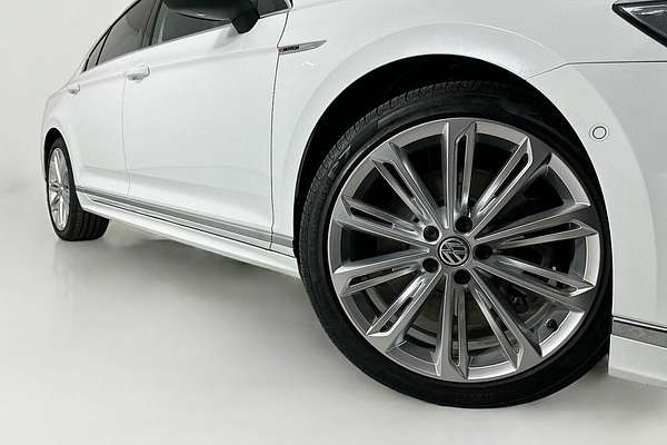 2017 Volkswagen Passat 206TSI R-Line 3C MY18