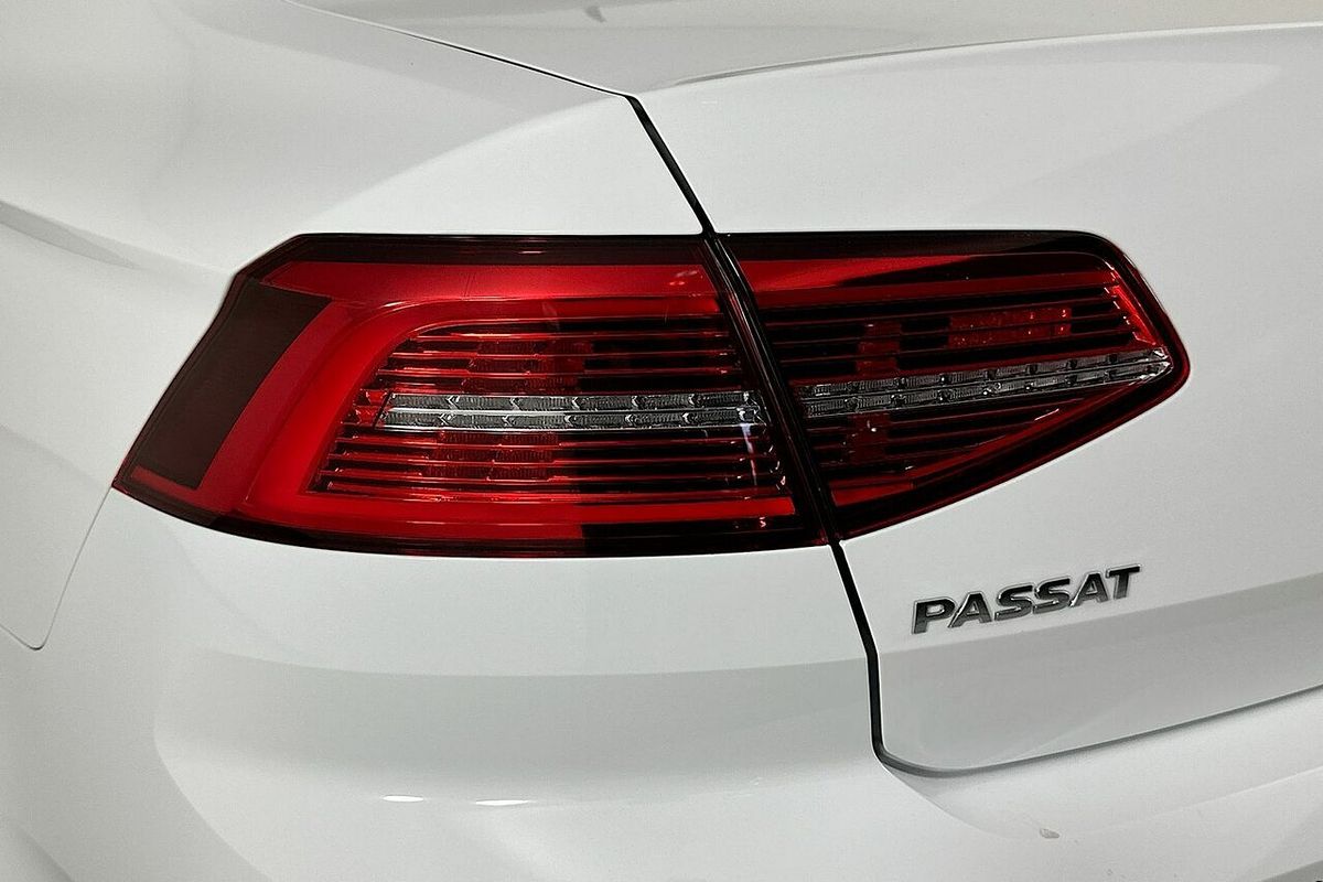 2017 Volkswagen Passat 206TSI R-Line 3C MY18