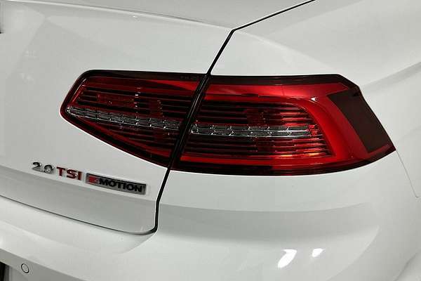 2017 Volkswagen Passat 206TSI R-Line 3C MY18