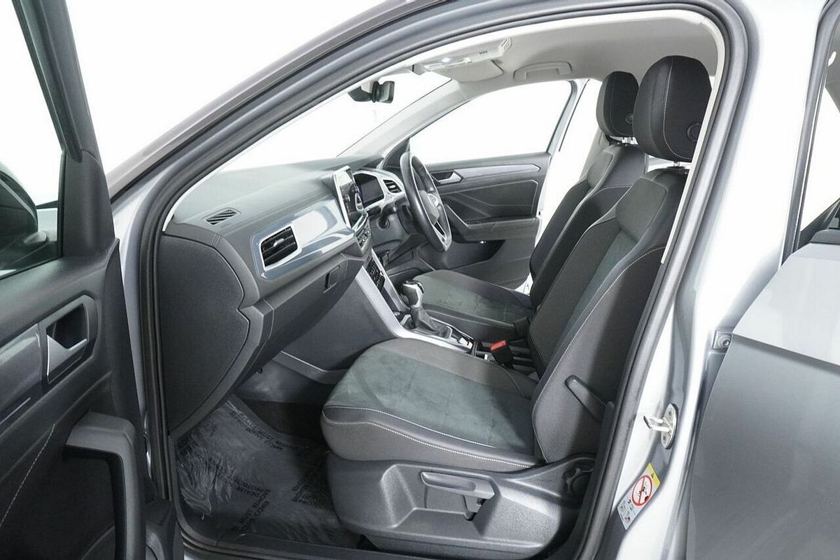 2023 Volkswagen T-ROC 110TSI Style (restricted Feat) D1 MY23 Update
