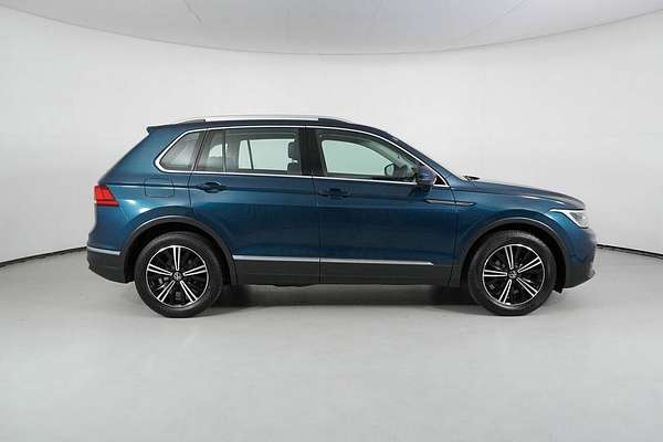 2023 Volkswagen Tiguan 110TSI Life AX MY23 Update
