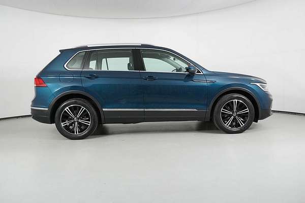 2023 Volkswagen Tiguan 110TSI Life AX MY23 Update