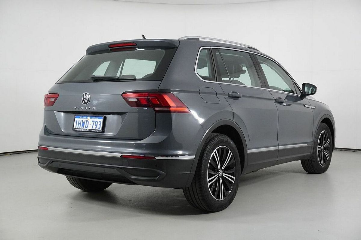2023 Volkswagen Tiguan 110TSI Life AX MY23 Update