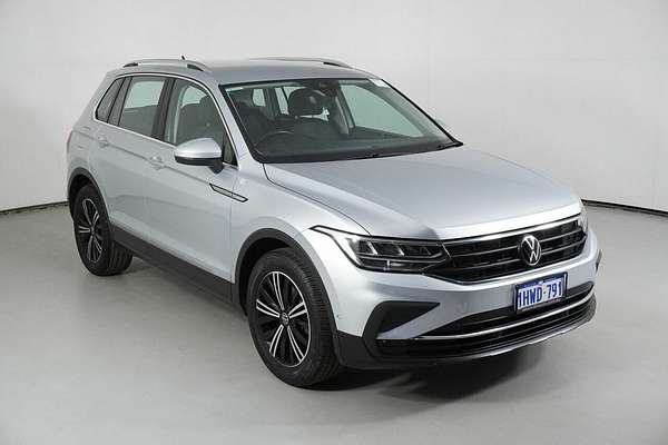 2023 Volkswagen Tiguan 110TSI Life AX MY23 Update