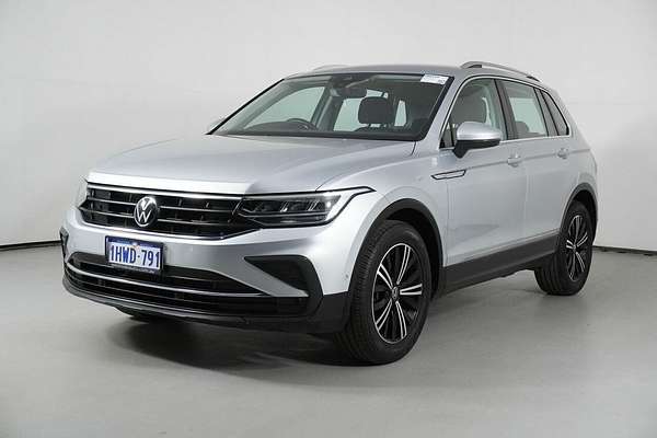 2023 Volkswagen Tiguan 110TSI Life AX MY23 Update