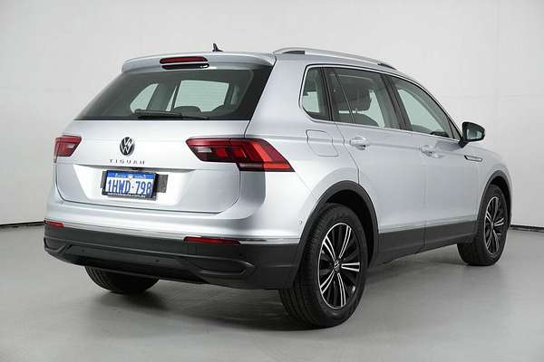 2023 Volkswagen Tiguan 110TSI Life AX MY23 Update