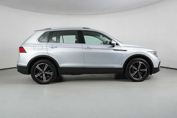2023 Volkswagen Tiguan 110TSI Life AX MY23 Update