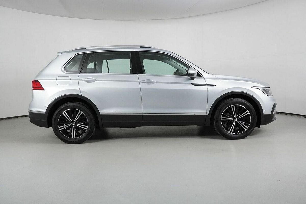 2023 Volkswagen Tiguan 110TSI Life AX MY23 Update
