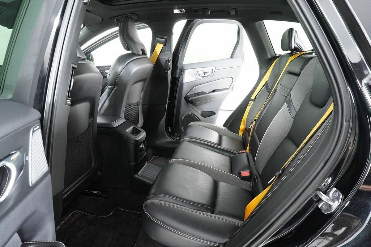 2020 Volvo XC60 T8 PHEV Polestar (AWD) 246 MY21