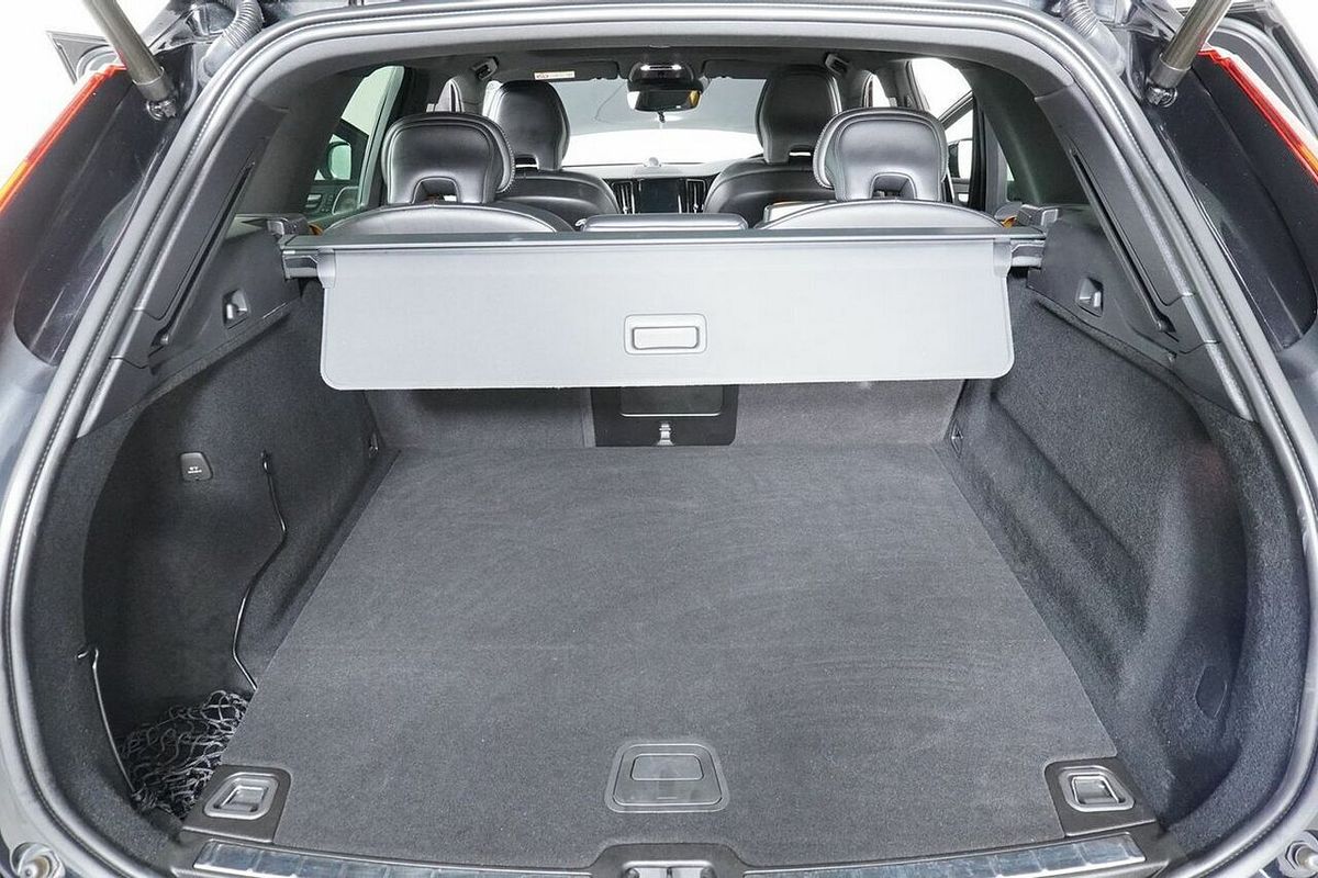 2020 Volvo XC60 T8 PHEV Polestar (AWD) 246 MY21