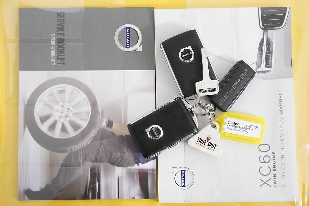 2020 Volvo XC60 T8 PHEV Polestar (AWD) 246 MY21