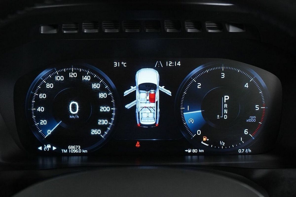 2019 Volvo XC90 D5 Momentum (AWD) 256 MY20