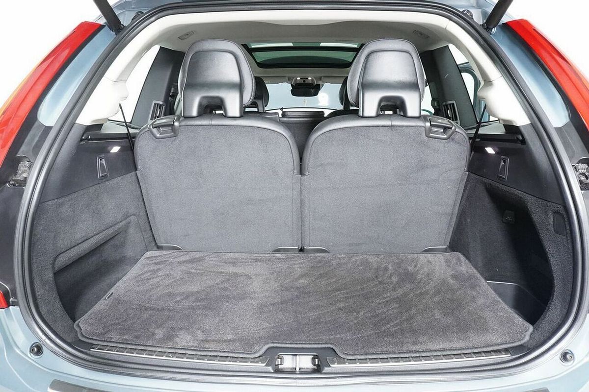 2019 Volvo XC90 D5 Momentum (AWD) 256 MY20