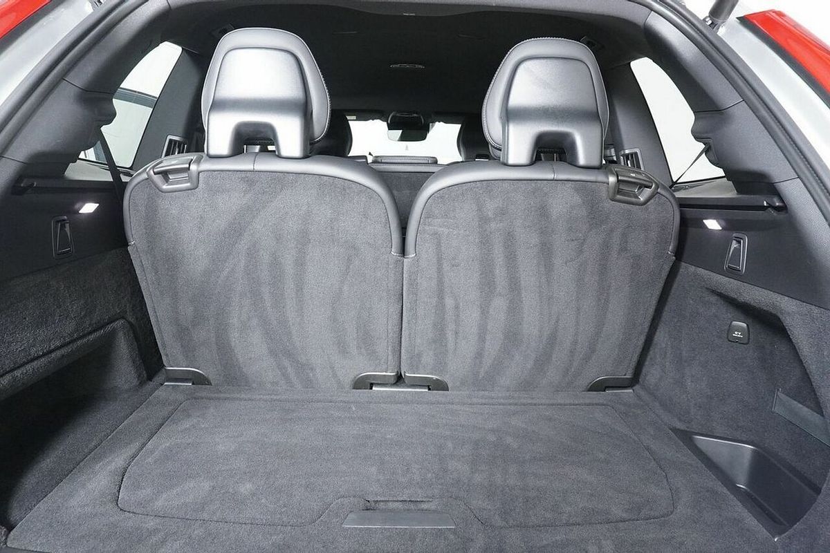 2022 Volvo XC90 B6 R-Design Mhev 256 MY22